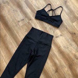 Alo Yoga Set